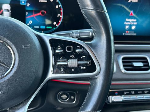 Used 2021 Mercedes-Benz GLS 450 4MATIC image 29