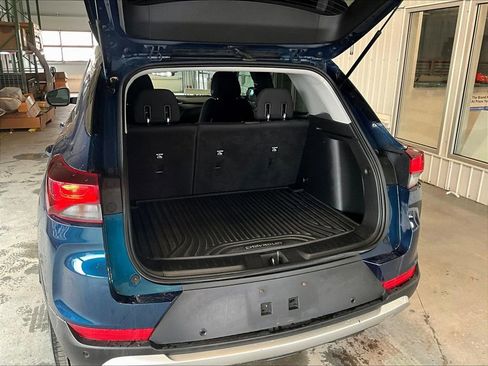 Used 2021 Chevrolet TrailBlazer LT w/ Driver Confidence Package image 35