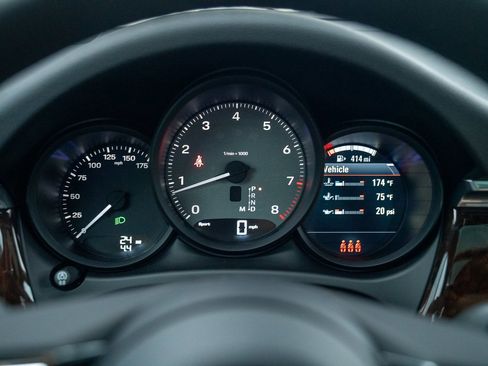 New 2026 Porsche Macan S image 15