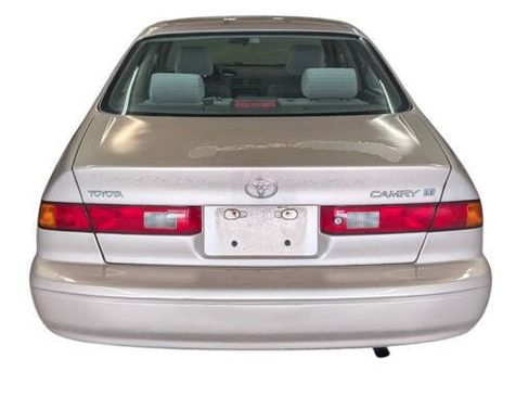 Used 1998 Toyota Camry CE FWD image 4