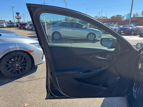 Used 2019 Chevrolet Malibu LS FWD image 10