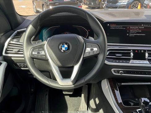 Used 2023 BMW X5 sDrive40i w/ Premium Package image 8