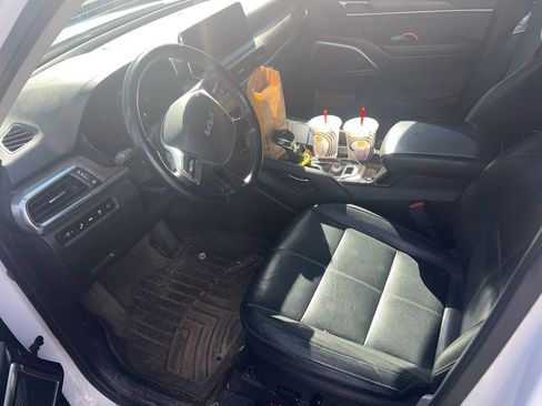 Used 2022 Kia Telluride EX w/ EX Premium Package image 6