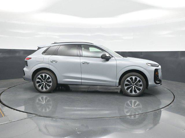 New 2026 Audi Q3 quattro 2.0T AWD/4WD image 8