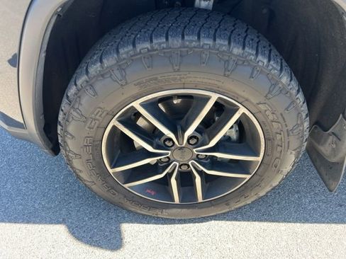 Used 2018 Jeep Grand Cherokee Trailhawk image 10