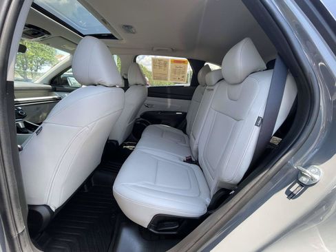 Used 2025 Hyundai Tucson SEL FWD image 10