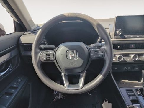 Used 2023 Honda CR-V EX image 12