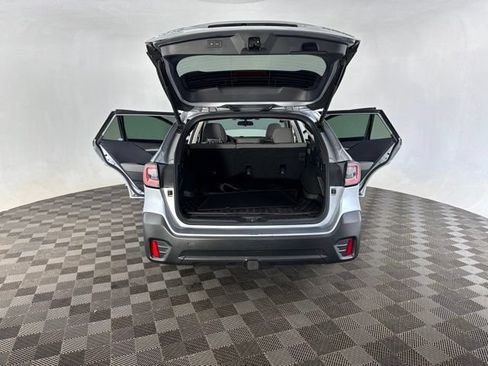 Used 2022 Subaru Outback Premium AWD/4WD image 18