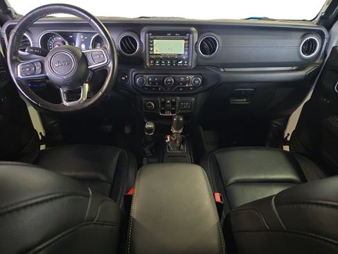 Used 2023 Jeep Wrangler Unlimited Sahara w/ Cold Weather Group AWD/4WD image 15