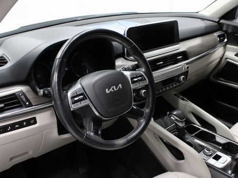Used 2022 Kia Telluride EX w/ EX Premium Package image 27