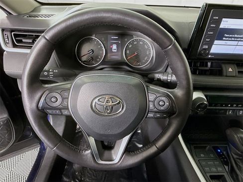Certified 2022 Toyota RAV4 XLE image 21