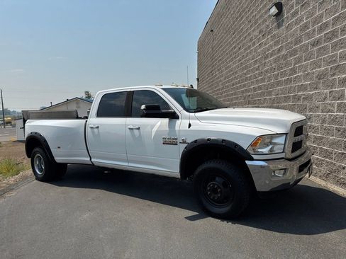 Used 2016 RAM 3500 SLT w/ Cold Weather Group AWD/4WD image 1