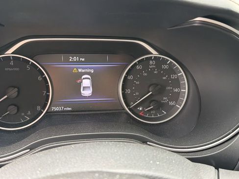 Used 2021 Nissan Maxima SR w/ Sport Mat Group FWD image 9