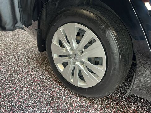 Used 2021 Nissan Sentra S FWD image 36