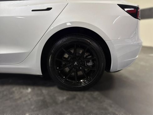 Used 2022 Tesla Model 3 image 24