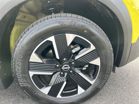 Used 2025 Nissan Kicks SR image 36