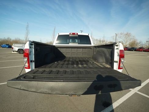 Used 2024 RAM 2500 Tradesman w/ Chrome Appearance Group image 17