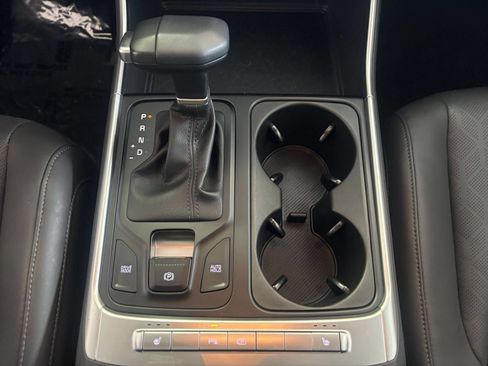 Used 2026 Kia Carnival FWD image 43