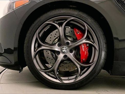 Used 2024 Alfa Romeo Giulia Quadrifoglio w/ Active Assist Plus Package image 8