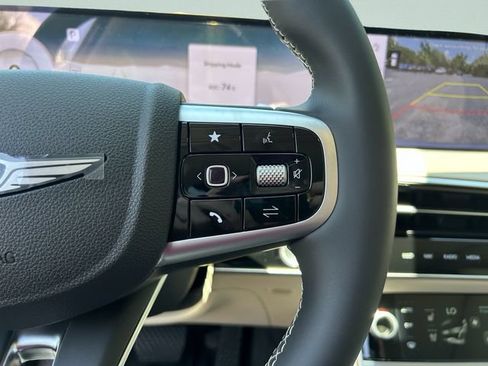 New 2026 Genesis GV70 2.5T Advanced AWD/4WD image 33