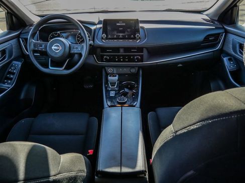 Used 2023 Nissan Rogue S image 22