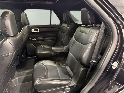 Used 2024 Ford Explorer ST w/ Equipment Group 401A AWD/4WD image 31