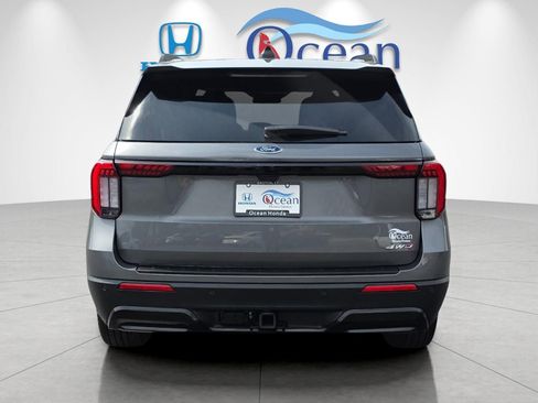 Used 2025 Ford Explorer ST-Line AWD/4WD image 4