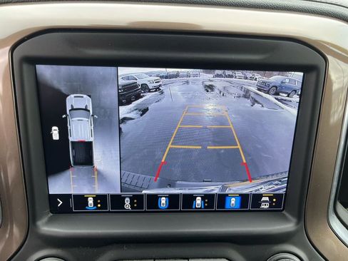 Certified 2022 Chevrolet Silverado 3500 High Country w/ Z71 Off-Road Package image 15