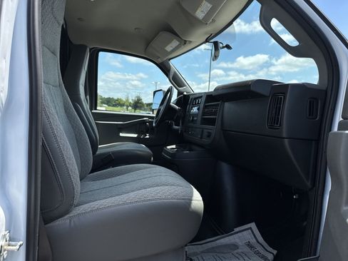 New 2025 GMC Savana 3500 w/ Power Convenience Package image 26
