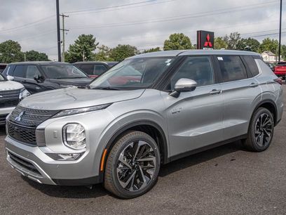 New 2024 Mitsubishi Outlander 4WD Plug-In Hybrid