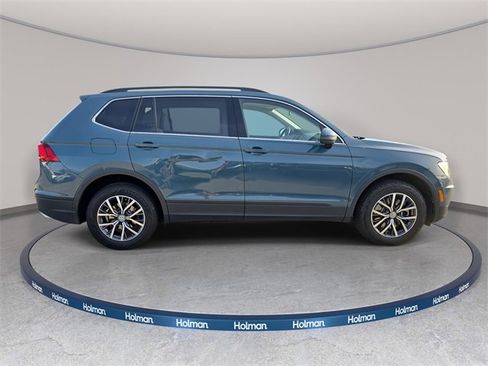 Used 2019 Volkswagen Tiguan SE w/ Panoramic Sunroof Package image 5