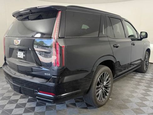 Used 2025 Cadillac Escalade Sport Platinum w/ LPO, Floor Liner Package AWD/4WD image 9