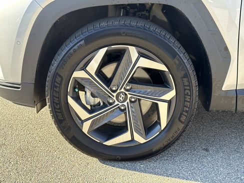 Certified 2024 Hyundai Tucson Limited image 9