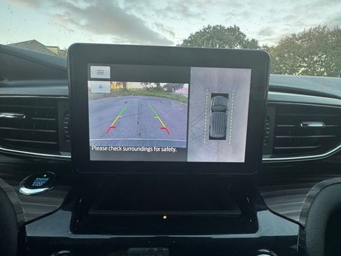 Used 2021 Ford Explorer Limited w/ Hybrid Equipment Group 310A image 33