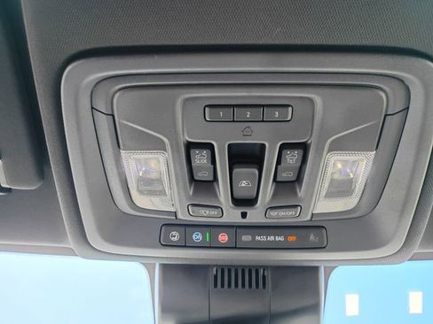 Used 2022 Chevrolet Silverado 1500 ZR2 AWD/4WD image 53