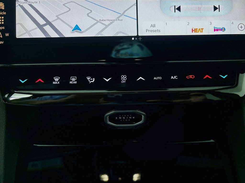 New 2027 Jeep Grand Cherokee Limited AWD/4WD image 14