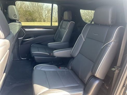 Certified 2025 Cadillac Escalade ESV Premium Luxury w/ LPO, Floor Liner Package image 25