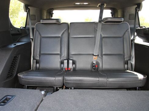 Used 2021 GMC Yukon SLT AWD/4WD image 32