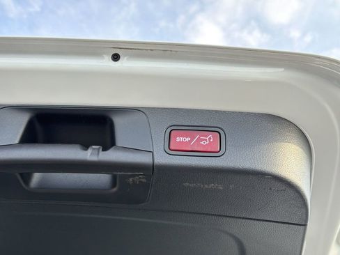 Certified 2026 Mercedes-Benz GLB 250 4MATIC image 21