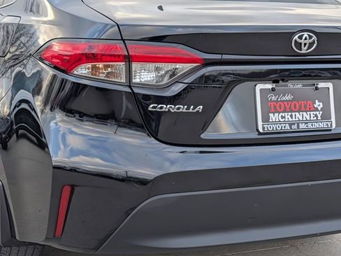 Used 2024 Toyota Corolla LE image 8
