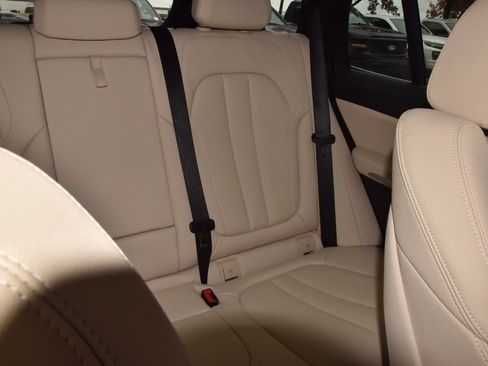 Used 2021 BMW X5 xDrive40i w/ Convenience Package image 21