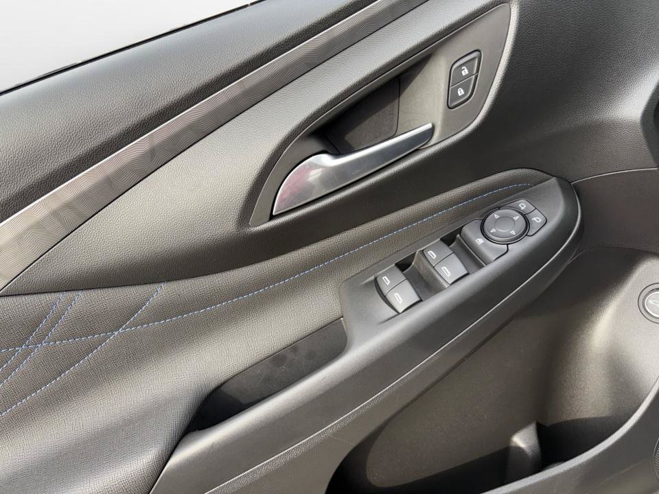 New 2026 Buick Envista Sport Touring w/ Convenience I Package FWD image 36
