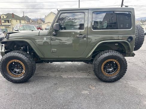 Used 2015 Jeep Wrangler Sport w/ Quick Order Package 24S AWD/4WD image 9