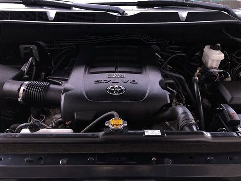 Used 2017 Toyota Tundra Limited image 33