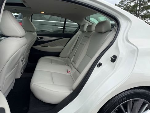 Used 2023 INFINITI Q50 Luxe w/ Cargo Package RWD image 12