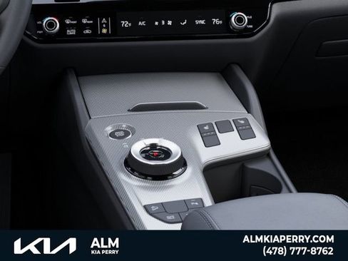 New 2026 Kia Sportage EX image 23