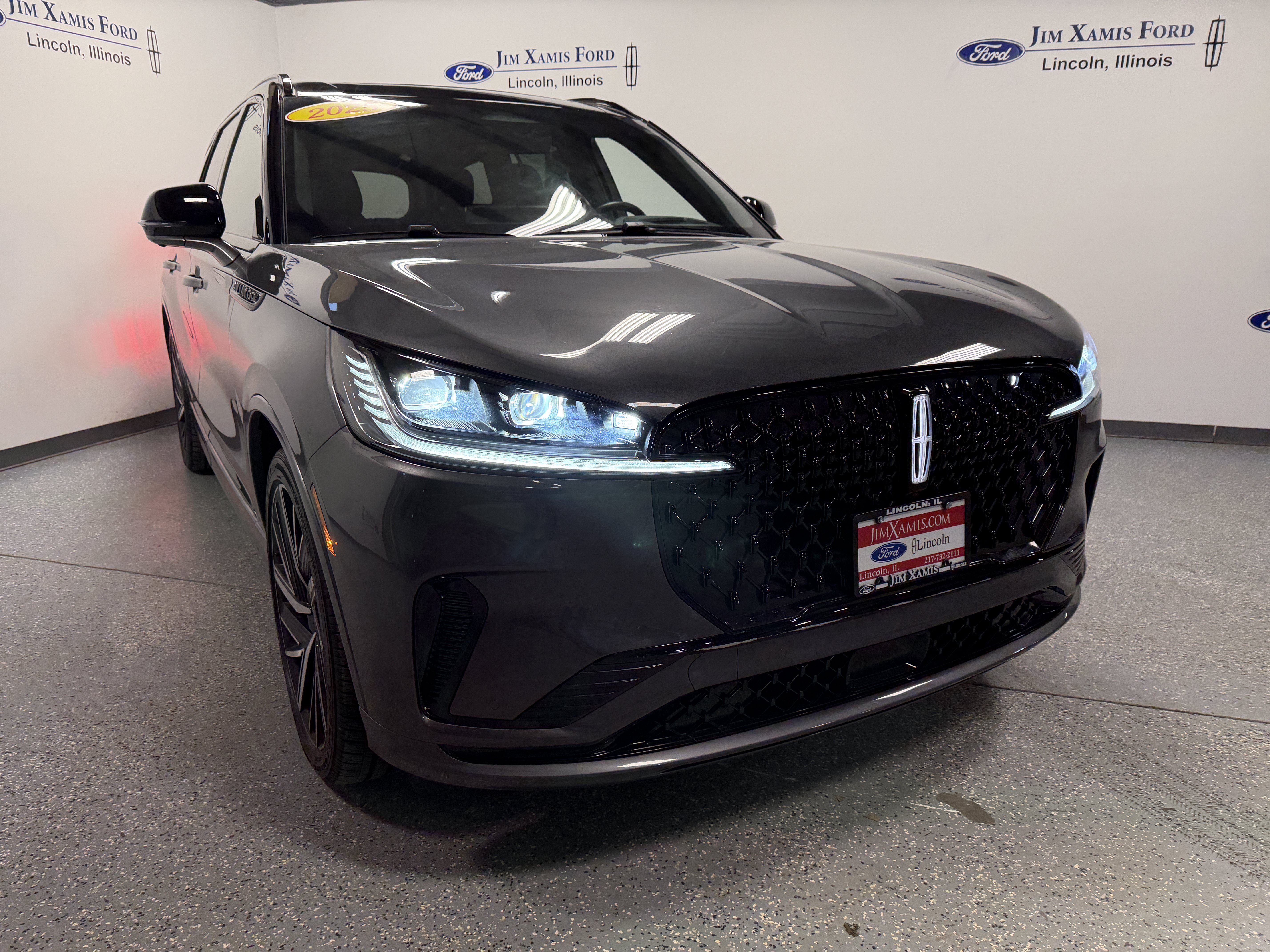 Used 2025 Lincoln Aviator Black Label w/ Black Label Special Edition AWD/4WD image 37