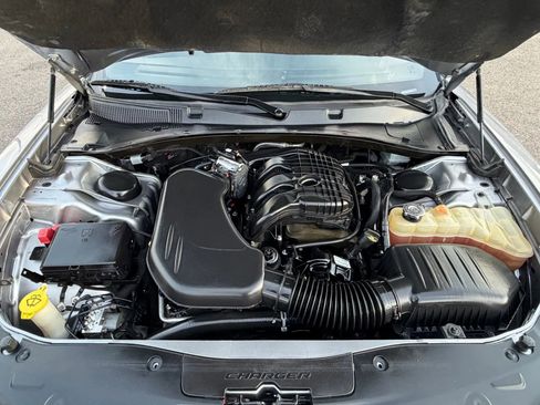 Used 2018 Dodge Charger SXT Plus image 38