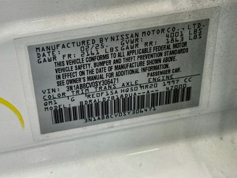 Used 2025 Nissan Sentra SV FWD image 12