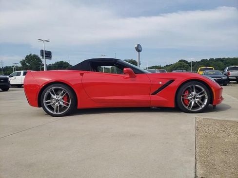 Used 2014 Chevrolet Corvette Stingray Convertible w/ 3LT Preferred Equipment Group RWD image 3